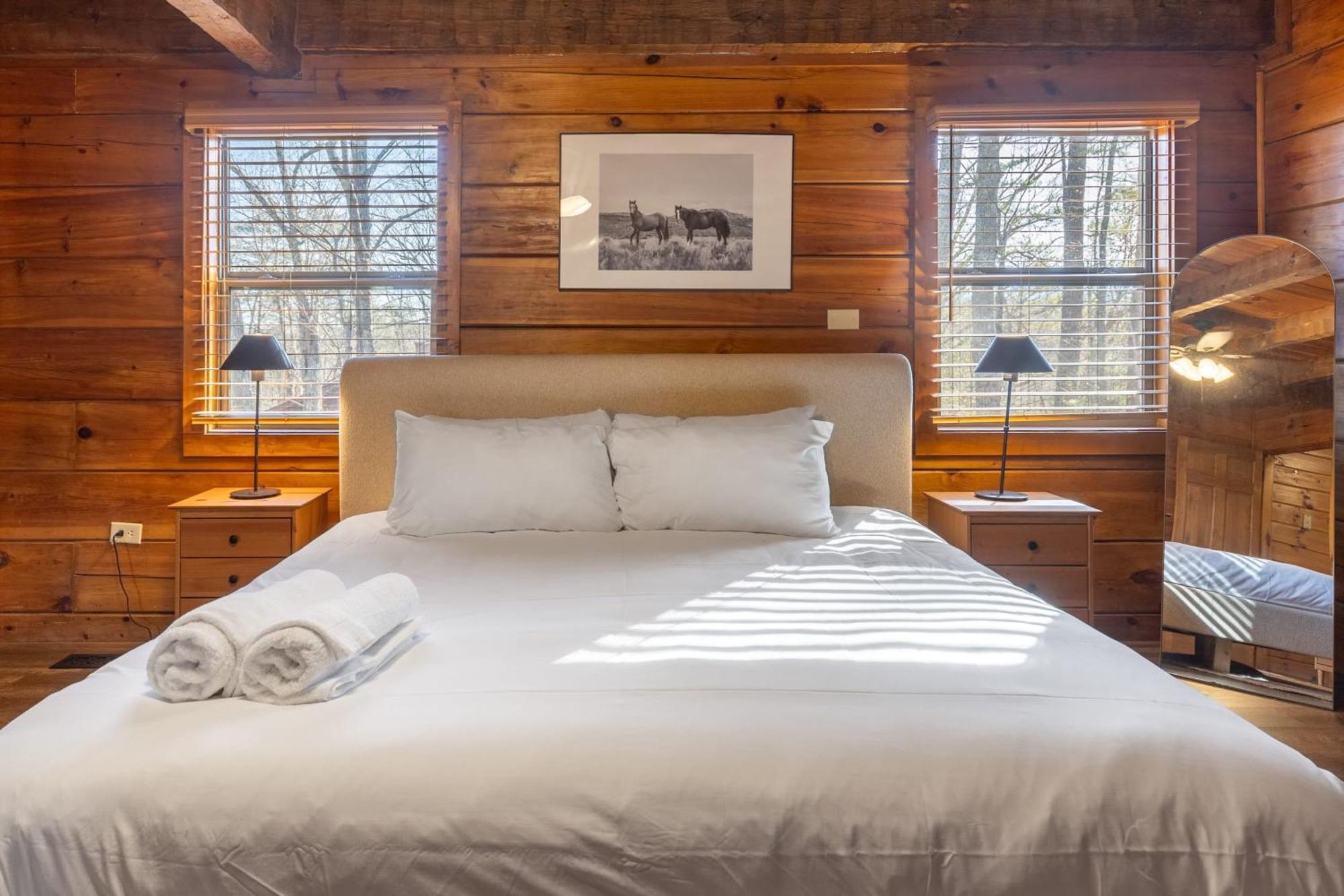 Dudley II By Avantstay Comfortable Cabin W Hot Tub Views Пиджен-Фордж Экстерьер фото